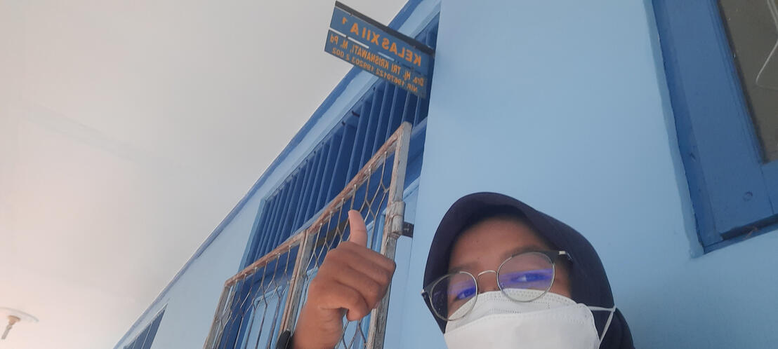 foto diambil tanggal 5 maret 2022, tepat di depan kelas ayang
